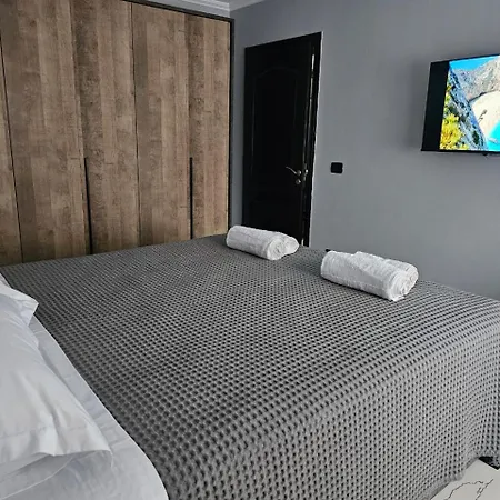 Edi's Apartments-cozy In The Center Appartamento *