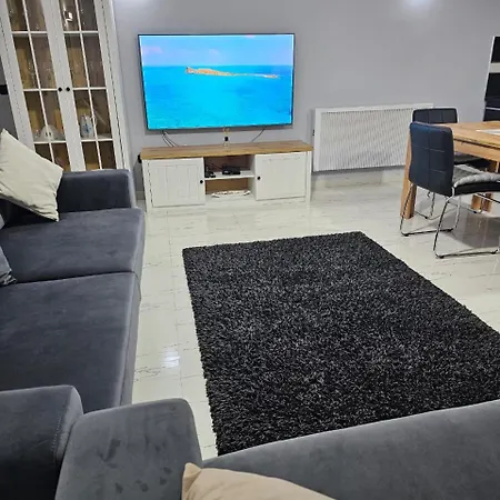 Edi's Apartments-cozy In The Center *