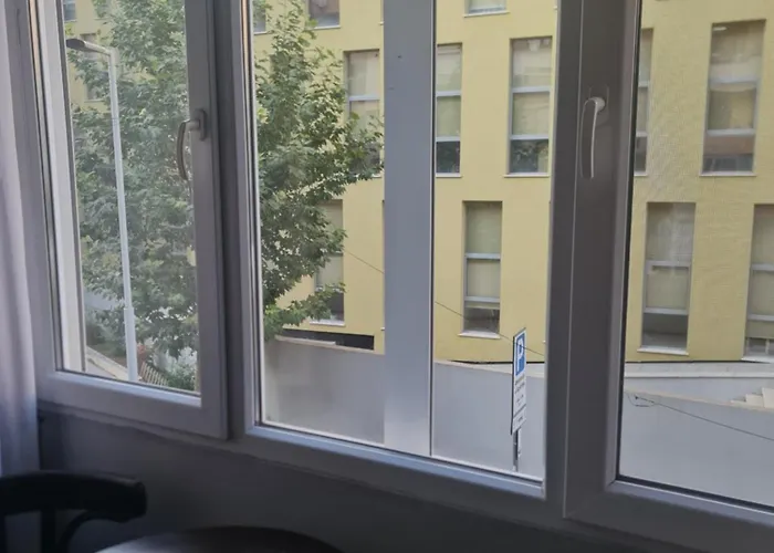 Edi's Apartments-cozy In The Center Apartment *